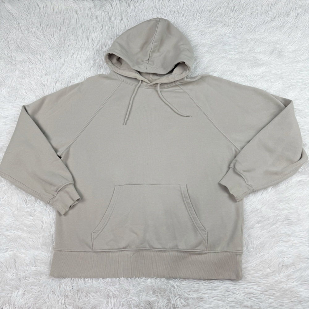H&M Divided long sleeve pullover‎ sweatshirt hoodie in beige kangaroo pocket